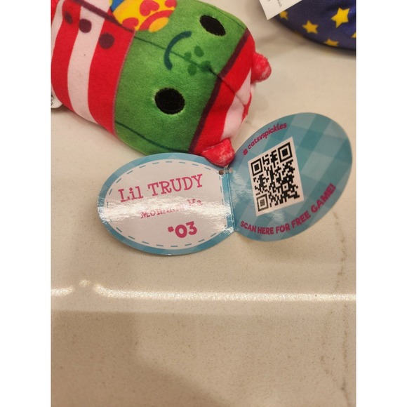 Lot of 3‎ Cats vs. Pickles - Picture 9 of 9